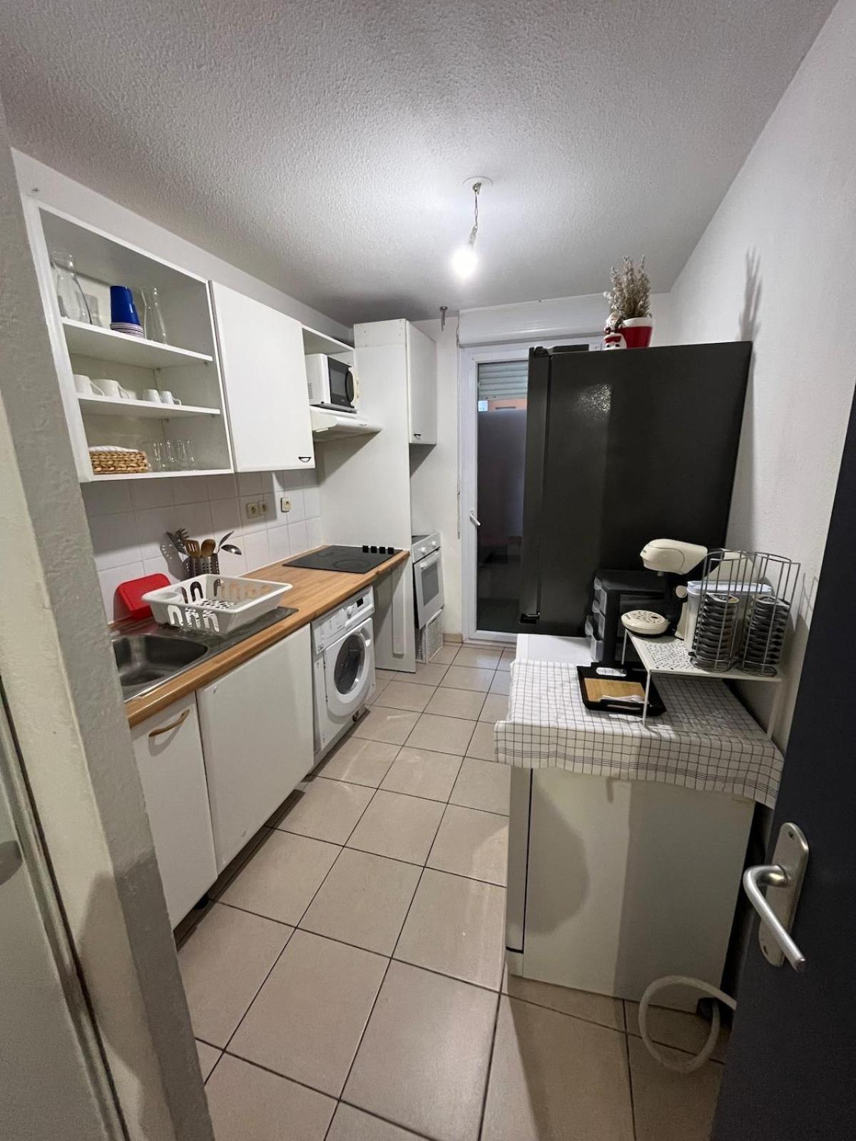 Appartement Spacieux Avec Piscine Marselha Exterior foto